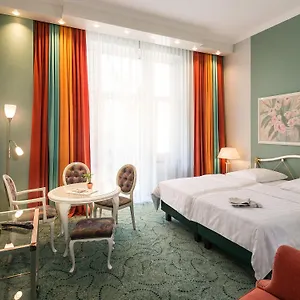 **** Hotel Palmenhof Germania