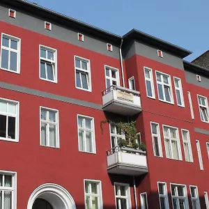 https://hotel-pension-fischer-am-kudamm.find-berlin-hotels.com